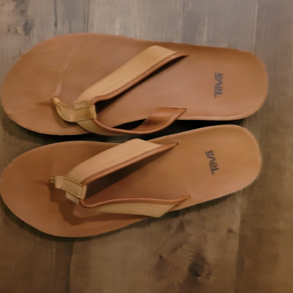 Teva leather brown sandles womens sz 9 nwot